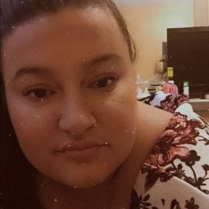 Meet your Posher, Sabrena